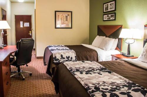 Sleep Inn & Suites at Six Flags