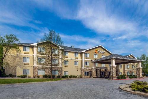 Comfort Inn & Suites Pittsburg Area