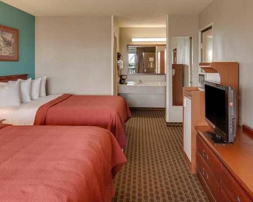 Quality Inn Paris Area