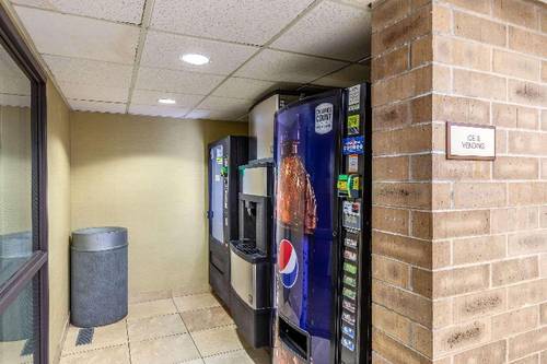 Clarion Inn & Suites Central I-44