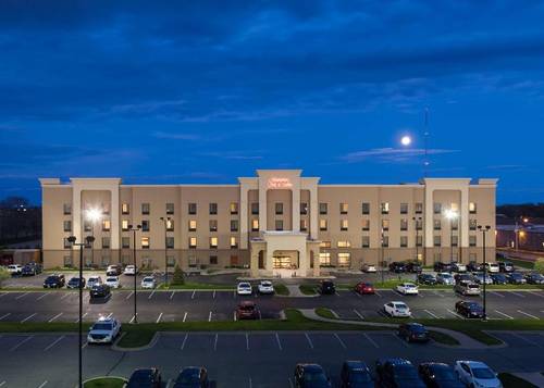Hampton Inn & Suites Cedar Rapids North 