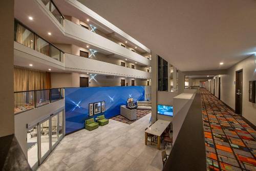 Holiday Inn Express & Sts Medical-Six Flags