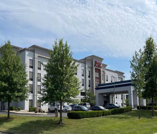 Hampton Inn & Suites Louisville East 