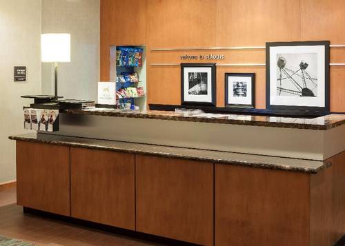Hampton Inn & Suites St. Louis at Forest Park