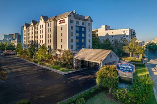 Hampton Inn & Suites Elliston Place Nashville