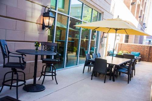Hampton Inn & Suites Greenville-Downtown-River