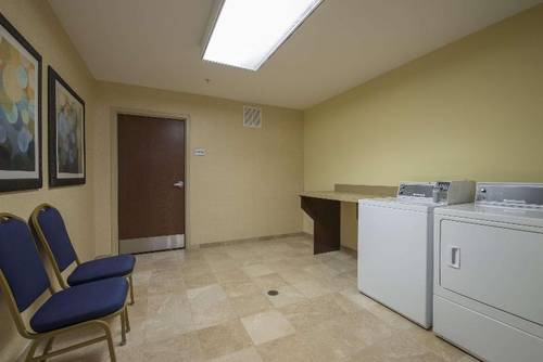 Hampton Inn & Suites Atlanta Airport West/Camp Cre