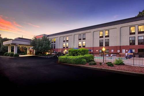 Hampton Inn Raleigh- Garner