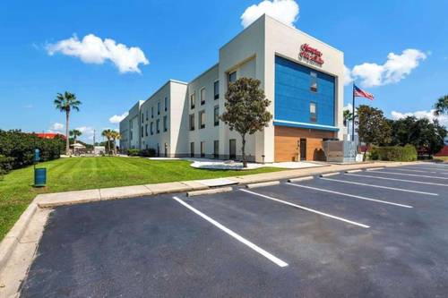 Hampton Inn & Suites Pensacola I-10 N at Univ. Tow