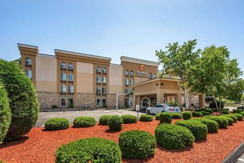Comfort Inn and Suites East Hartford