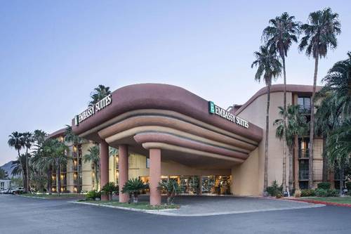 Embassy Suites by Hilton Phoenix Biltmor
