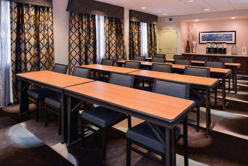 Hampton Inn & Suites Denver - Speer Boulevard