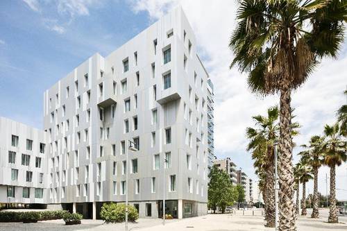 Lugaris Beach Apartments