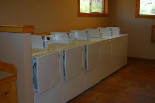 Red Cliffs Lodge