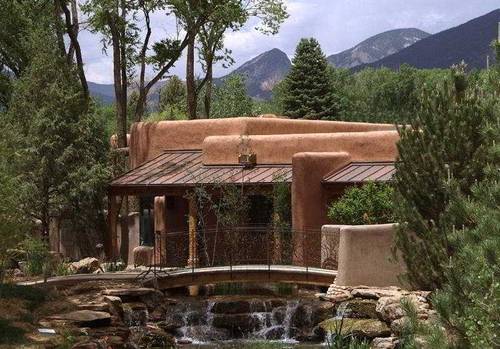El Monte Sagrado Resort