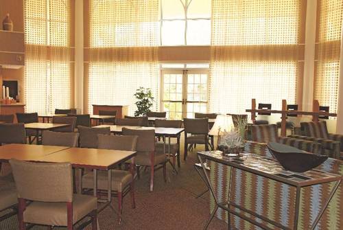 La Quinta Inn & Suites by Wyndham Houston Bush IAH