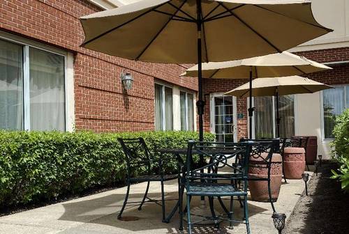 La Quinta Inn & Suites Islip