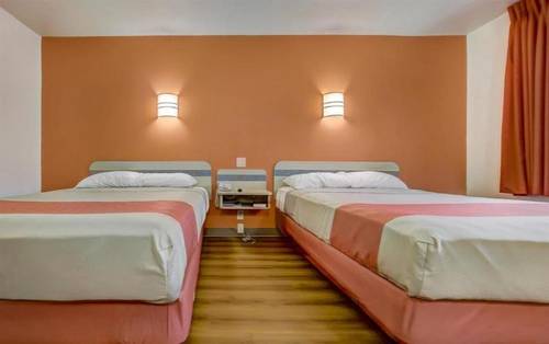 Motel 6 Roseburg