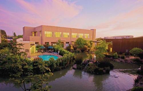 DoubleTree by Hilton Napa Valley American Canyon
