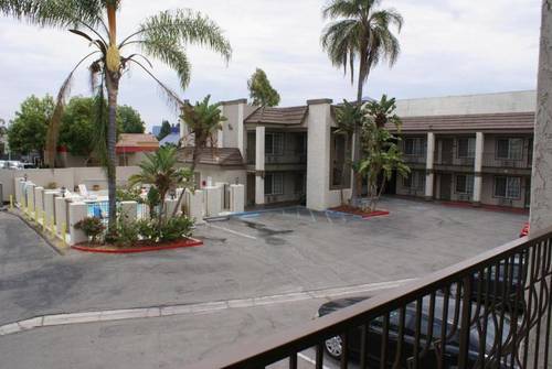 Queens Inn Anaheim