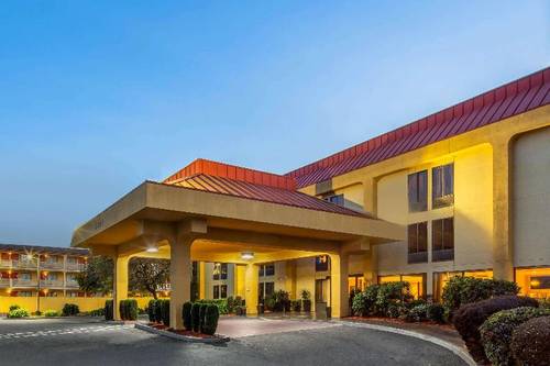 La Quinta Inn & Suites Oakland Airport Coliseum