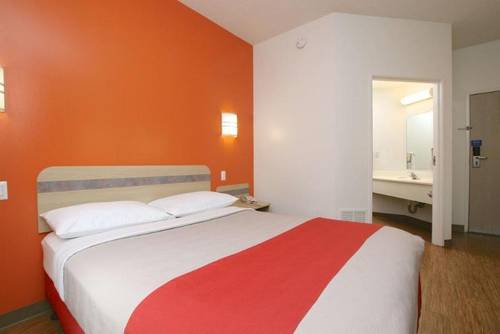Motel 6 Burlington