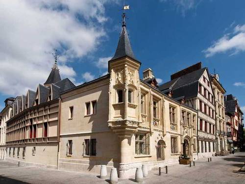 De Bourgtheroulde, Autograph Collection