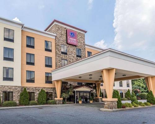 Comfort Suites (Commerce)