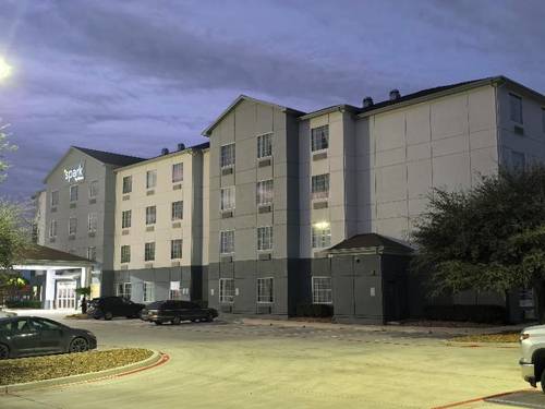 Spark by Hilton Selma