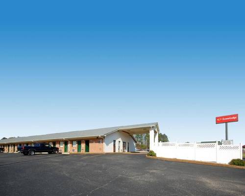 Econo Lodge Milan TN