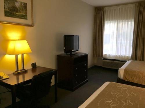 Comfort Suites Tulare