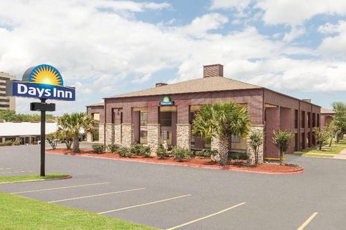 Days Inn by Wyndham College Station University Dr