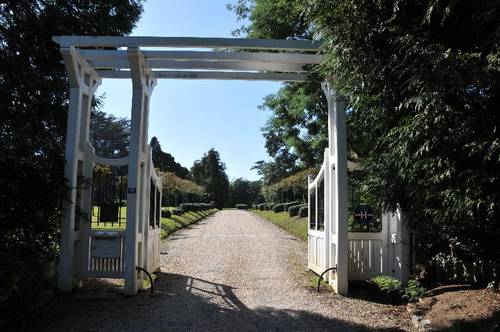 Chateau Du Clair De Lune