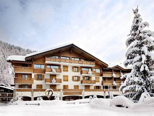 Au Coeur Du Village Hotel