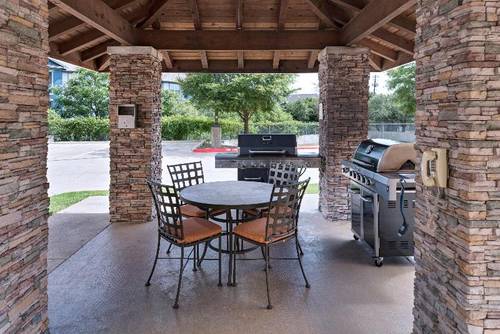 Staybridge Suites Austin