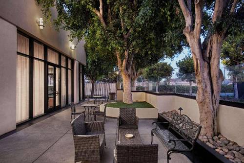 DoubleTree by Hilton Hotel Los Angeles Norwalk