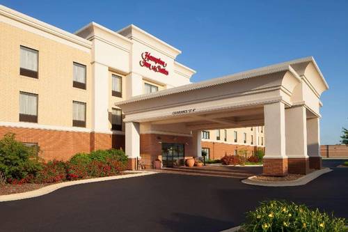 Hampton Inn & Suites Chicago St. Charles