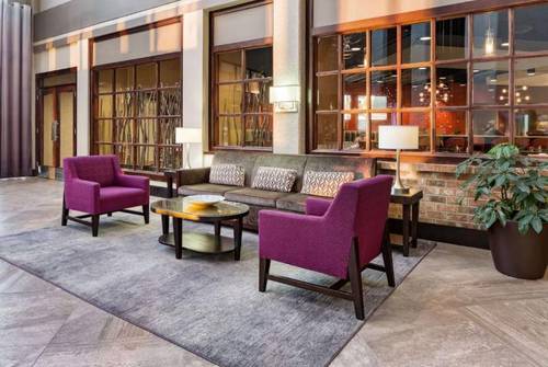 DoubleTree by Hilton Hotel Johnson City