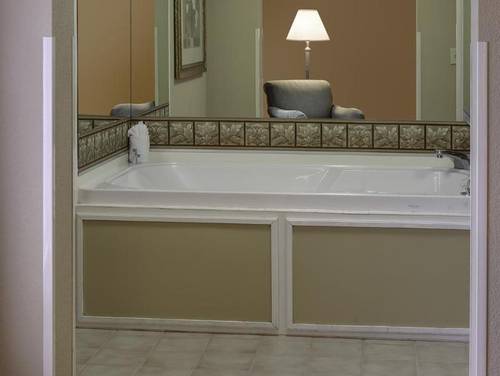 Hampton Inn Hartford/Airport