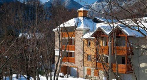 Lagrange Vacances Les Chalets D Ax