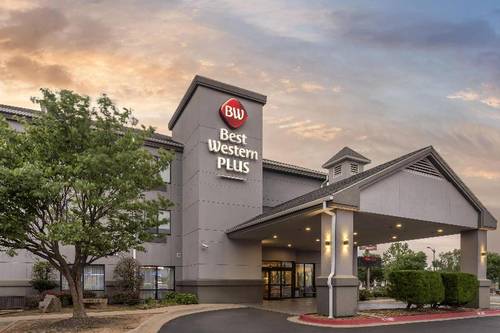 Best Western Plus Castlerock Inn & Suites