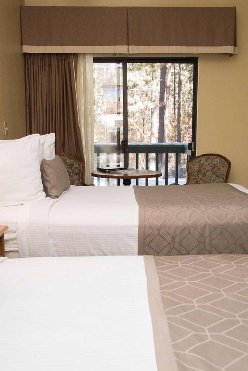 Chateau Big Bear Boutique Hotel, BW Signature
