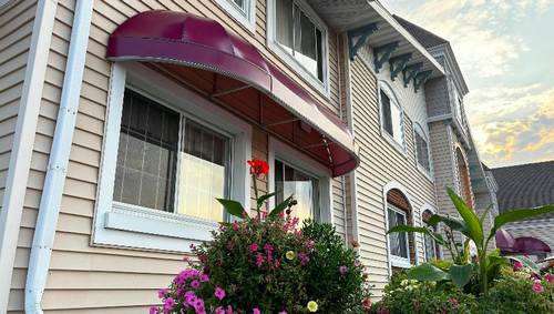 Magnuson Grand Pioneer Inn and Suites