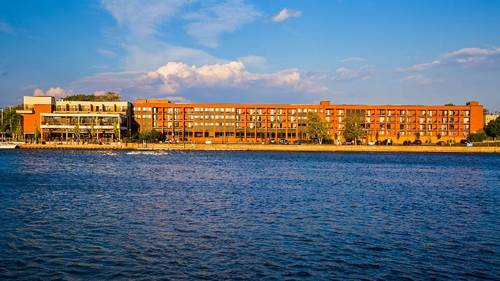 Best Western Plus Oswego Hotel and Conference Cent