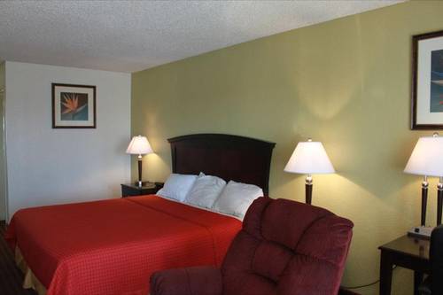 Quality Inn Plainview