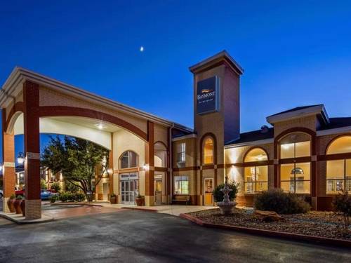 Best Western Plus Lubbock Windsor Inn