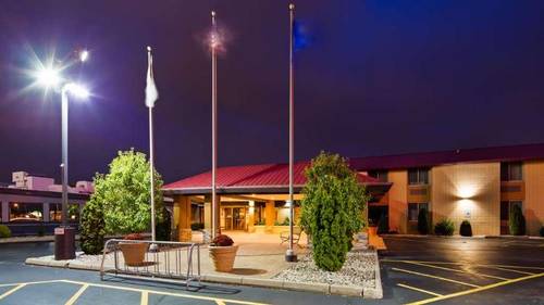 AmericInn by Wyndham Appleton Downtown