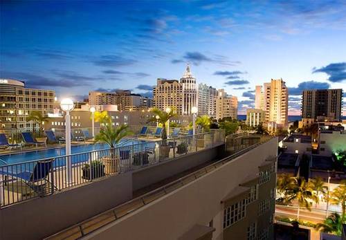 Courtyard Miami Beach South Beach