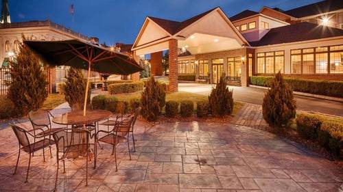 Best Western Plus Franklin Square Inn