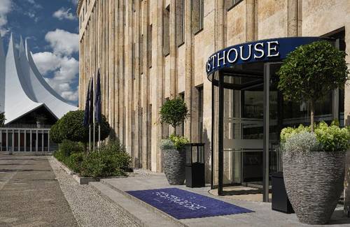 The Posthouse Berlin – Leonardo Limited Edition